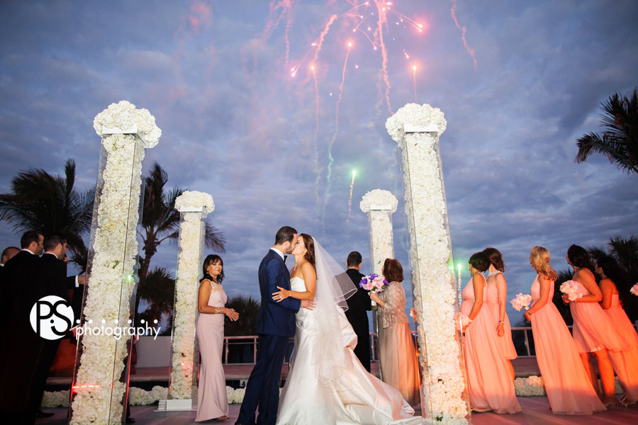 Alex + Nadya Miami Beach Wedding by PS Photography | copyright www.PSphotography.net | Bond Group Luxury Weddings | Trump International Beach Resort